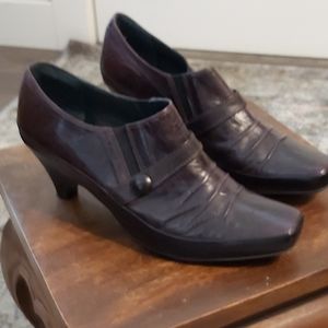 Virus brand shoe booties